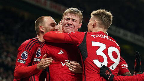 Scholes: 'Hojlund đã may mắn'