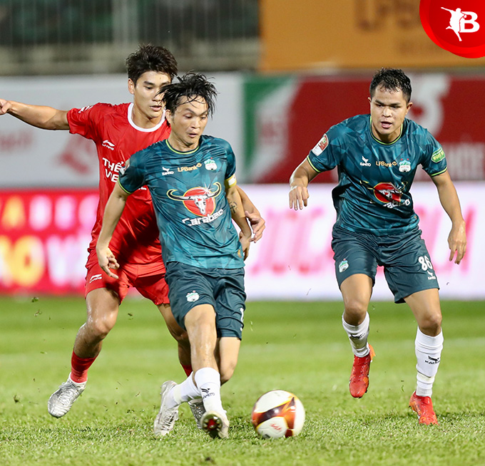 HAGL đứng bét bảng V.League 2023/24 sau 5 lượt trận