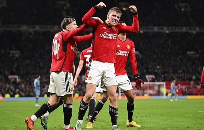 Hojlund phấn khích sau khi ghi bàn đầu tiên tại Premier League