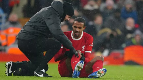 Chấn thương cả mùa, Joel Matip vẫn được fan Liverpool ủng hộ ký hợp đồng mới