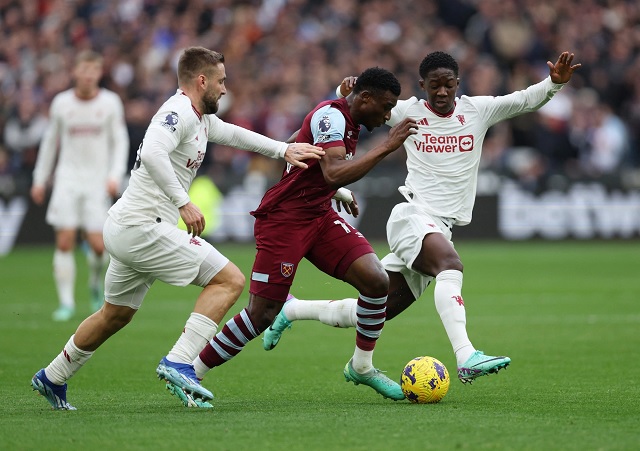 West Ham không cần quá xuất sắc vẫn vượt MU