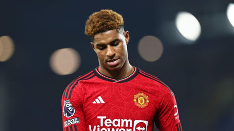 Ten Hag đang không biết sử dụng Rashford