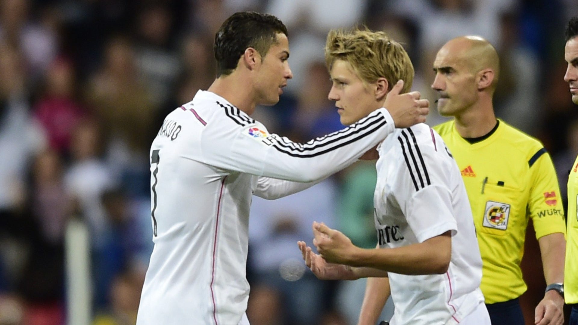 Ronaldo và Martin Odegaard khi còn thi đấu ở Real