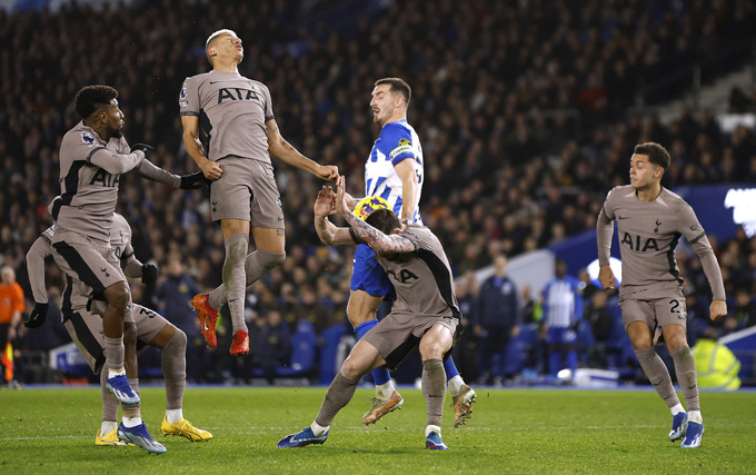 Tottenham đã chơi không tốt trước Brighton