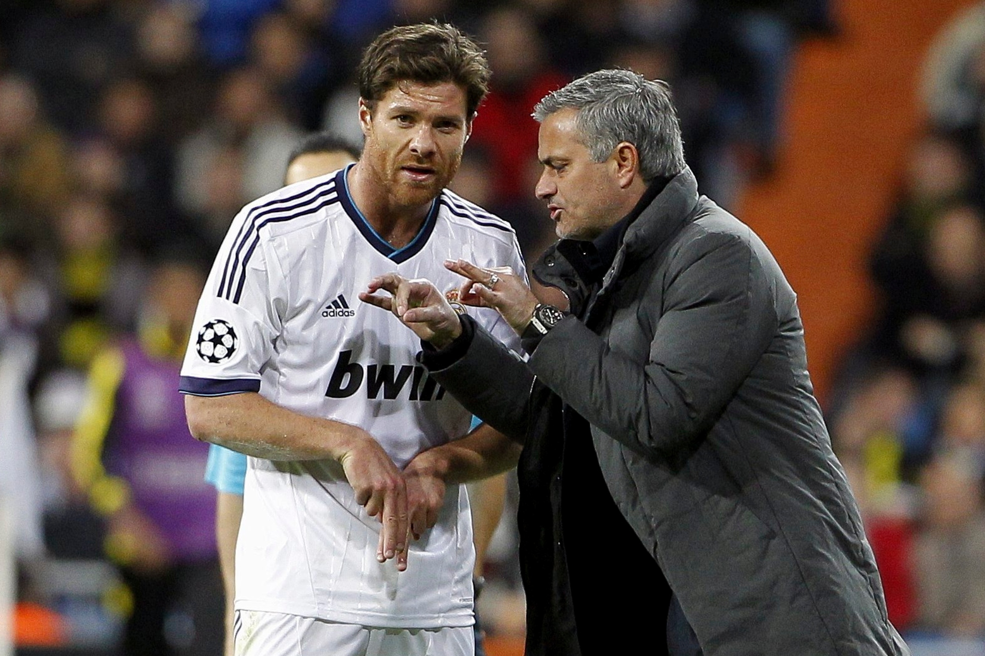 Xabi Alonso và ông thày Mourinho hồi ở Real Madrid