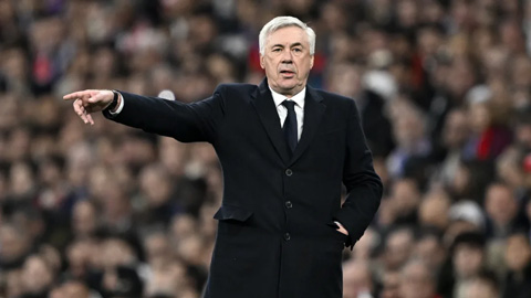 Ancelotti nói gì về trọng tài và VAR sau trận thắng tranh cãi của Real?