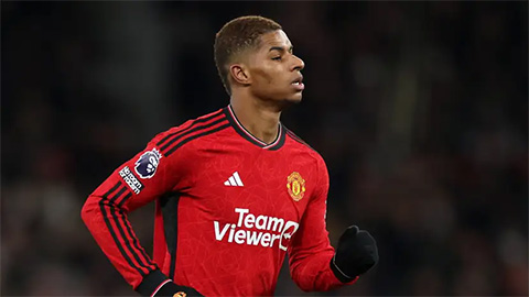 Dàn sao MU sốc và bực bội với Rashford