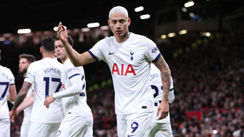 Fan Tottenham tự hào khi Richarlison có thống kê ấn tượng hơn cả Saka