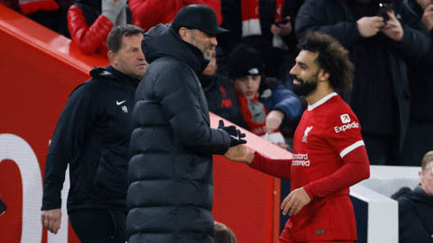 Klopp cáu tiết khi bị hỏi dồn dập về Salah