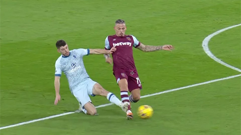 Kalvin Phillips mắc sai lầm tệ hại trong trận ra mắt West Ham